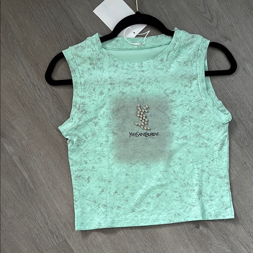 No Boundaries Green Sleeveless Crop Muscle Tee